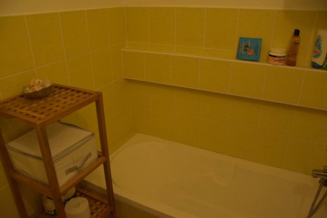 Lovely Apartment At Balatonfenyves Exterior photo